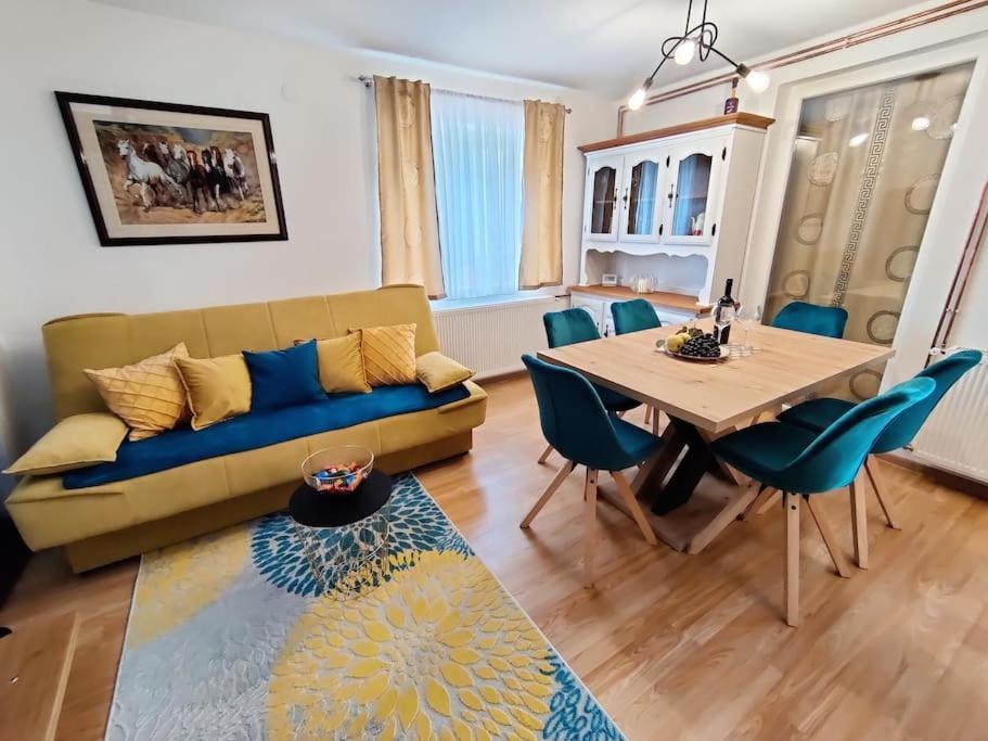 Kuca Za Odmor Villa Cesarica - Zagreb Graberje Ivanicko ภายนอก รูปภาพ